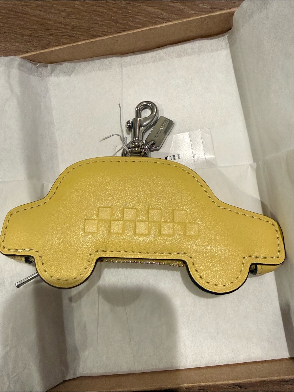Coach leather taxi car bag charm keychain coin purse NWT